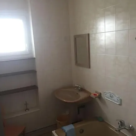 Charmante Maison Calme Avec Vue Sur La Campagne Feriehus